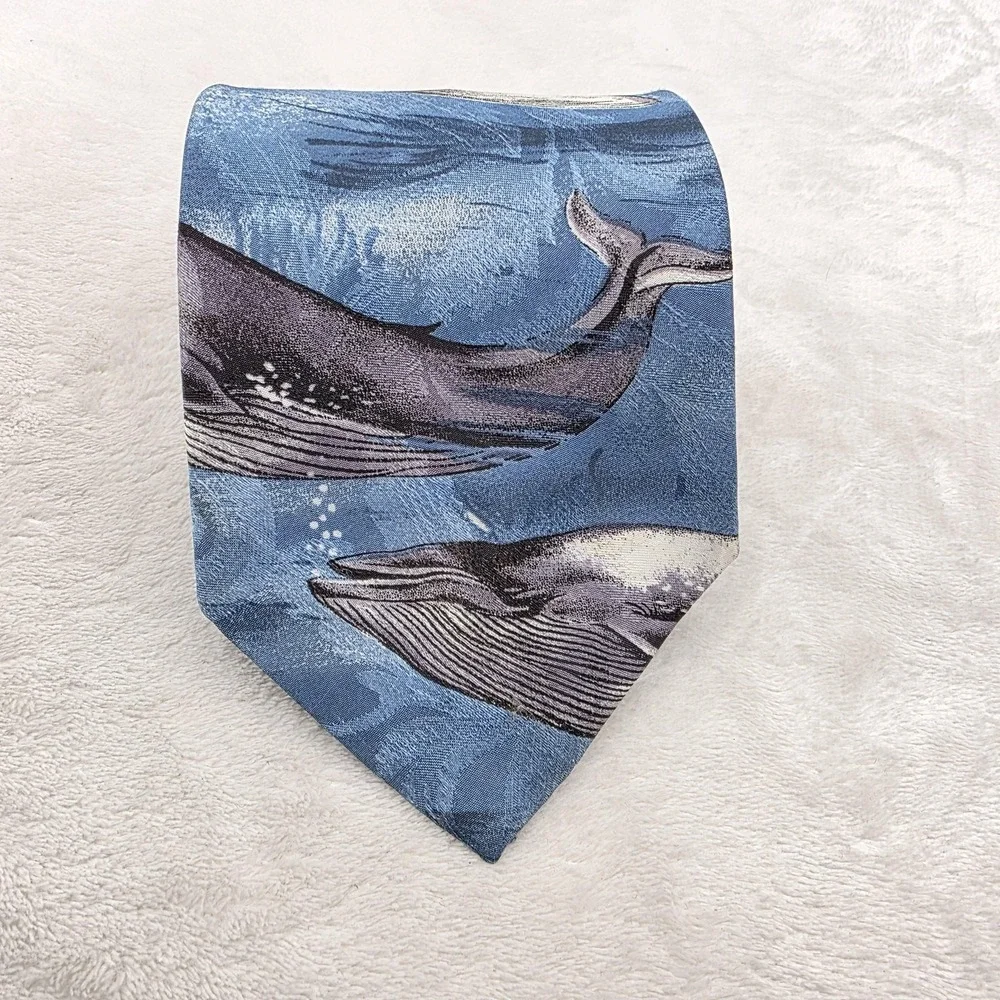 VINTAGE Lost Kingdom Mens Tie Blue Whale Ocean Marine Life Nautical Necktie USA